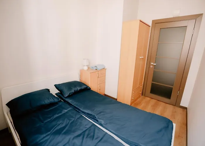 Heart Of Old Town - Riverside View *